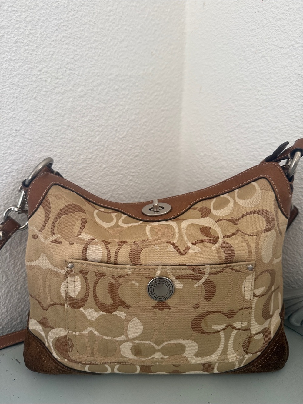 VTG Coach Chelsea Optic C
Signature Jacquard Shoulder
Bag